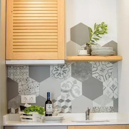Laia Seafront Luxury Apartment