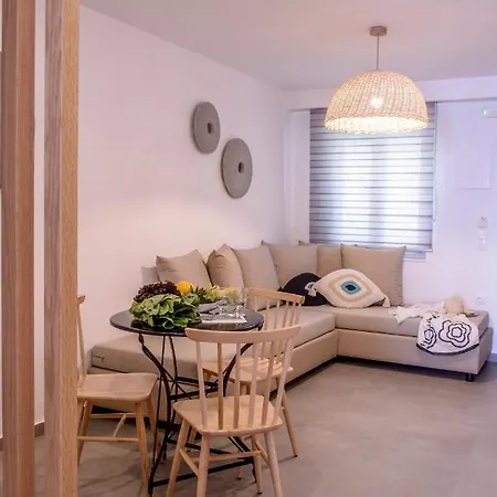 Laia Seafront Luxury Agia Pelagia (Crete)